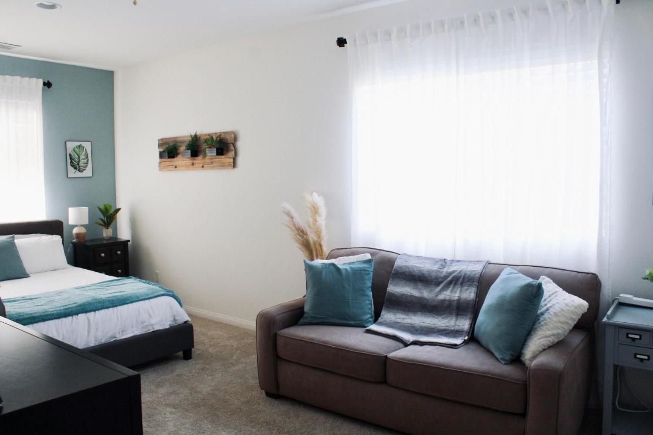 Entire Bungalow W/ Private Pool Near Palm Springs! Indio Ngoại thất bức ảnh